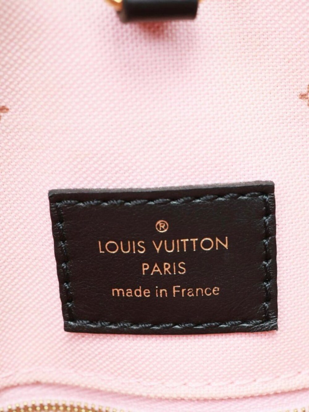 Louis Vuitton  Onthego MM Fall for You Neo Monogram Printed Canvas Tote Bag Blac - Picture 16 of 16